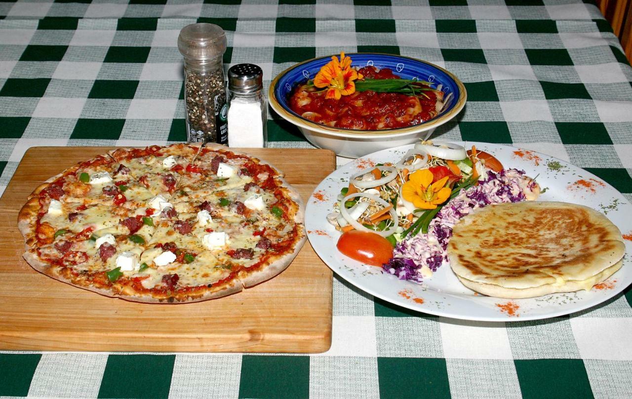 Tower Of Pizza Bed & Breakfast Ethels Drive Екстериор снимка
